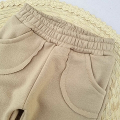 Jogger Friza Bolsillo Almendra - comprar online
