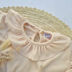 Remera Amelia Morley Vainilla Manga Larga - comprar online