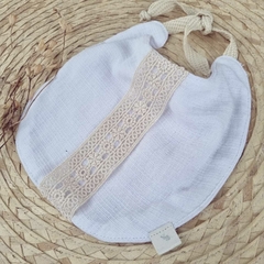 Babero Blanco Puntilla - comprar online