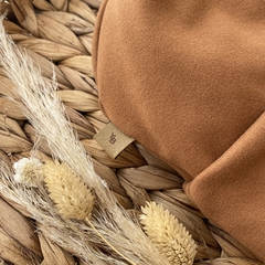 Gorro Caramel Gamuzado - YesBebes - Fabricante Ropa de Bebés