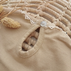 Remera Emily Manga Larga Avellana - YesBebes - Fabricante Ropa de Bebés
