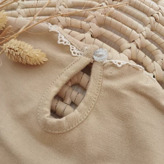 Remera Emily Manga Larga Avellana - YesBebes - Fabricante Ropa de Bebés