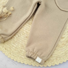 Jogger Friza Bolsillo Almendra en internet
