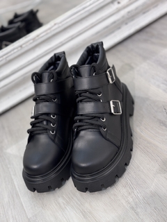 Borcegos de cuero NAPOLI – Con hebillas, cordones y base 4 cm - Bumka Shoes