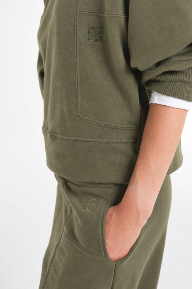 JOGGER MONTE VERDE — imagen 2