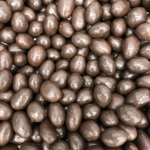 DRAGEADO DE AMÊNDOAS COM CHOCOLATE AO LEITE | 100g