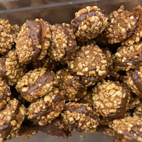 BISCOITO AGNUS COM AVELÃ | 100g