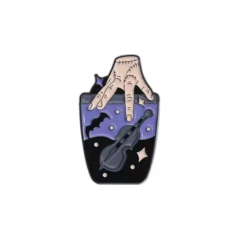 Pin coleção Wandinha - Mãozinha - comprar online