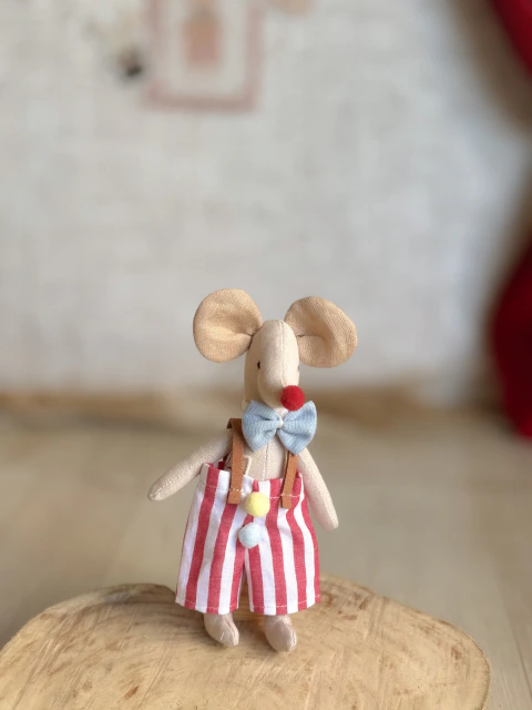 Miniatura: Ratinha Mimi 3 - (cópia) - (cópia) - (cópia) - (cópia) - (cópia) - (cópia) - (cópia)