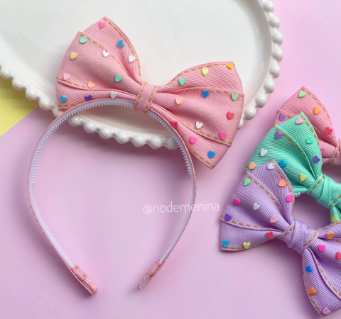 Tiara Jeans rosa coração