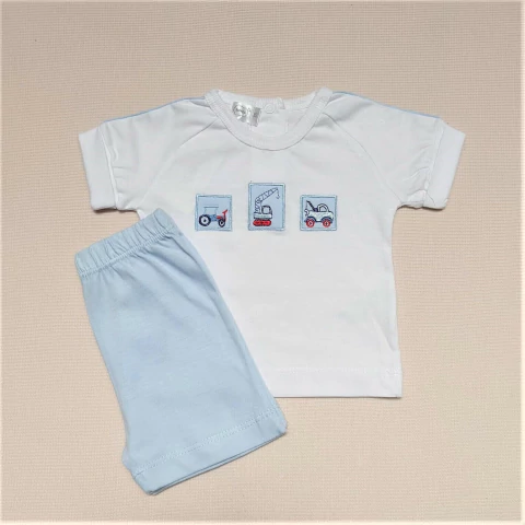 Conjunto con short transporte.