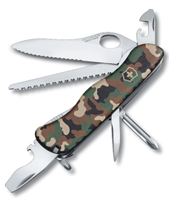 Navaja Victorinox Trailmaster Camuflada 0.8463.MW94: Versatilidad y Resistencia para Aventureros