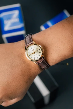 Reloj Casio LTP-V004GL-9A - Universal Shop Colombia