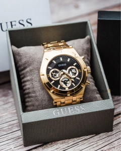 Reloj Guess GW0260G2 Continental Gold - comprar online