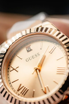 Reloj GUESS Mini Luna GW0842L3 para Mujer - tienda online