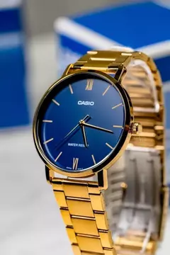 Reloj Casio MTP-VT01G-2B - comprar online