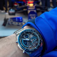 Reloj Casio Edifice ECB-900DB-1B Tough Solar (con energía solar) - Universal Shop Colombia