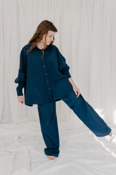 Camisa Chalten azul en internet
