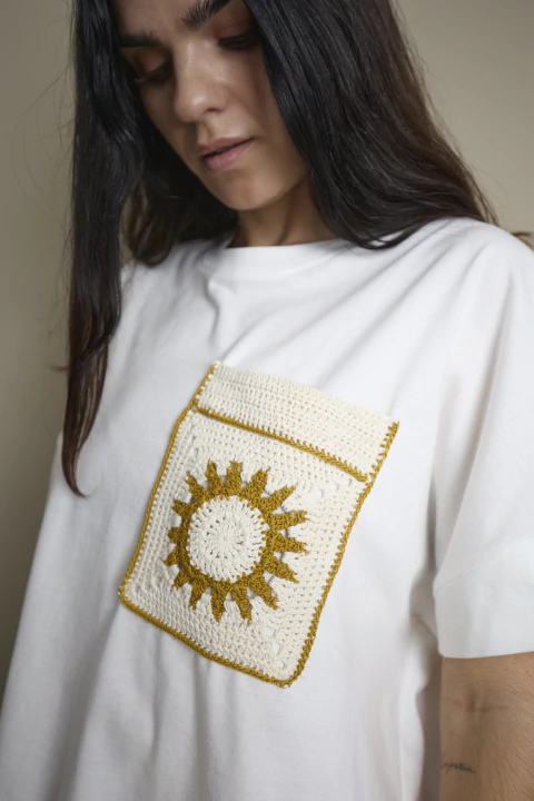 REMERA INTI
