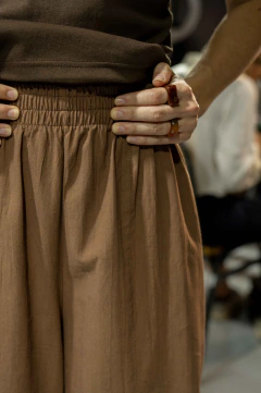Pantalon Presente en internet