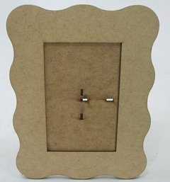 Moldura Retangular Ondulada 80x100cm Com Fundo