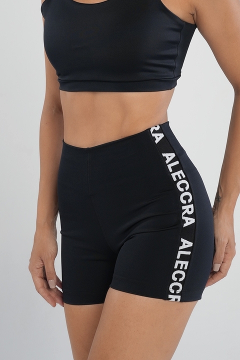 Aleccra Shorts Black
