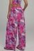 Calça Pantalona Estampa Penas Coloridas Fluity - comprar online