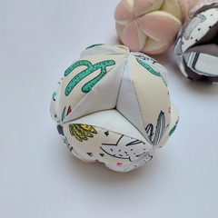 Pelota Montessori en internet