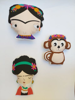 Almohadón Frida en internet