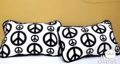 Almohadón Paz Negro - comprar online