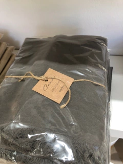 Camino de mesa gris 2,20x0,6 mt - comprar online