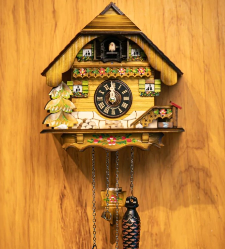 Relógio Cuco Chalé Pinheiro Eletrônico - comprar online
