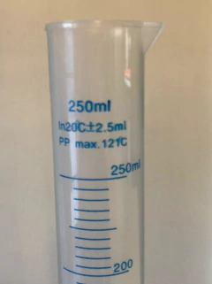 Probeta Graduada De Plástico Transparente Cilindro 250 Ml no en internet