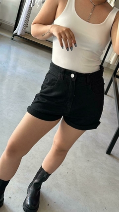 Short Mom Classic Black en internet
