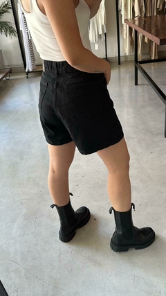 Short Mom Classic Black - Gi Bressan