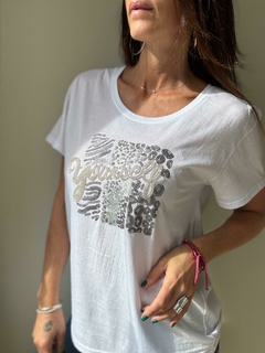 Remera bordada Talle amplio