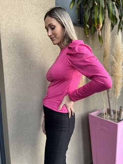 Remera Akina Fucsia en internet