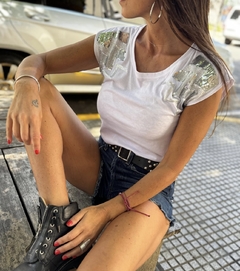 Remera Charretera - comprar online