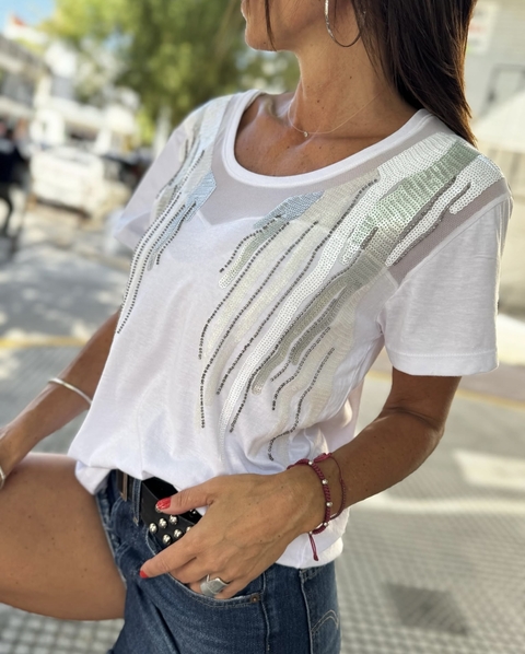 Remera Tul Talle amplio
