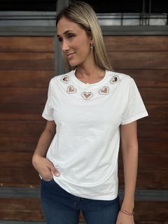 Imagen de Remera Strass Elastizada Corazón