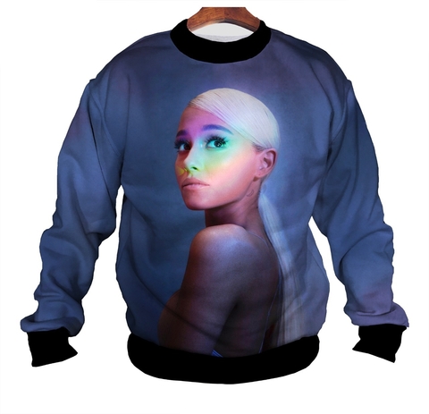 Buzo BZT-0355 Ariana Grande God is a Woman en internet