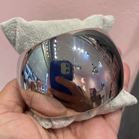 Bracelete largo prateado