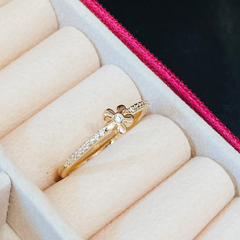 anel mini flor com zircônias em ouro 18kl - comprar online