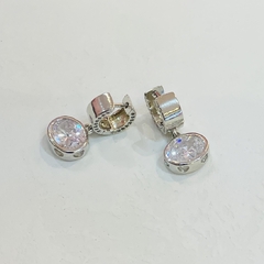 Argola com zirconia oval em ródio branco