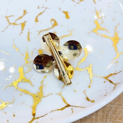 Bico de pato flor convexa dourada na internet