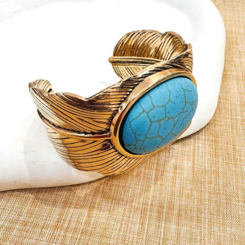 Pulseira pena Boho com turquesa dourada