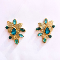 Brinco folhas com pedras verdes dourado