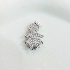 Berloque Charm Menina cravejado