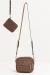 COMBO BANDOLERA CHILL + BILLETERA GUAY MARRÓN - comprar online