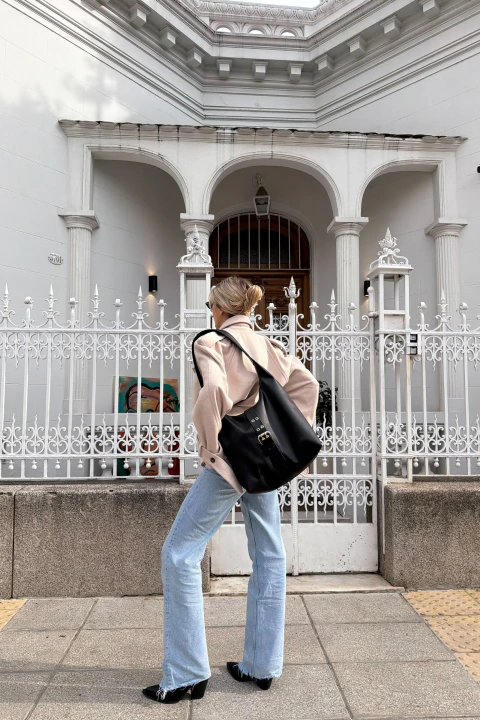 BOLSO DADO NEGRO LISO